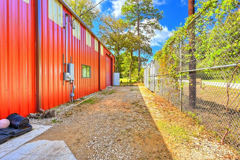 28908 Richard Kaye Ln, Pinehurst, TX à louer - Photo de l’immeuble – Image 3 sur 30