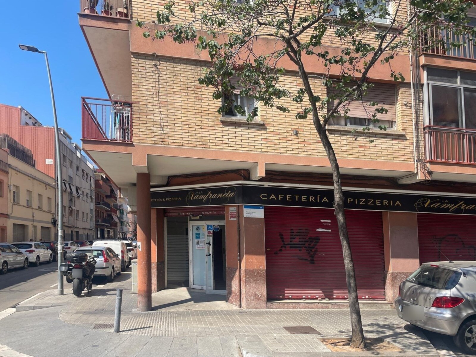 Local commercial dans Sant Boi de Llobregat, Barcelona à louer Photo intérieure– Image 1 sur 3