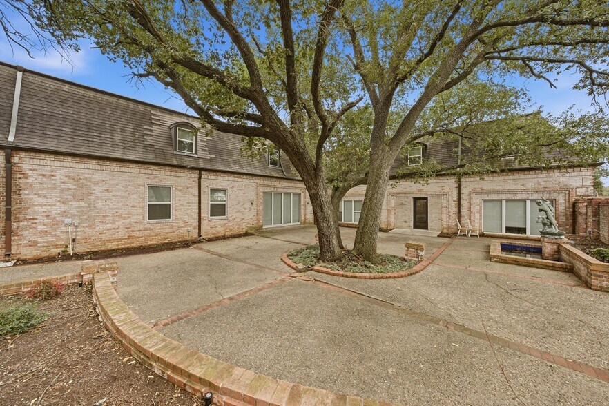 701 N New Rd, Waco, TX à vendre - Photo de l’immeuble – Image 2 sur 8