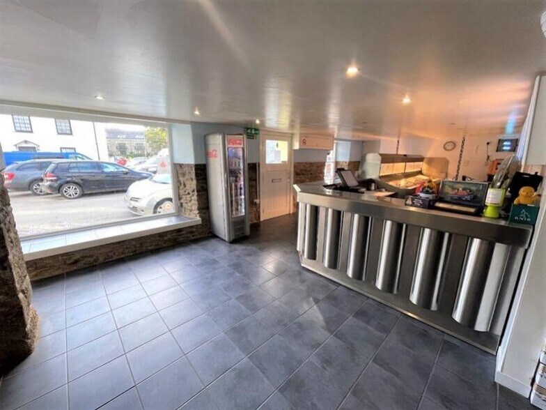 2 Parade Sq, Lostwithiel à vendre - Photo de l’immeuble – Image 3 sur 21