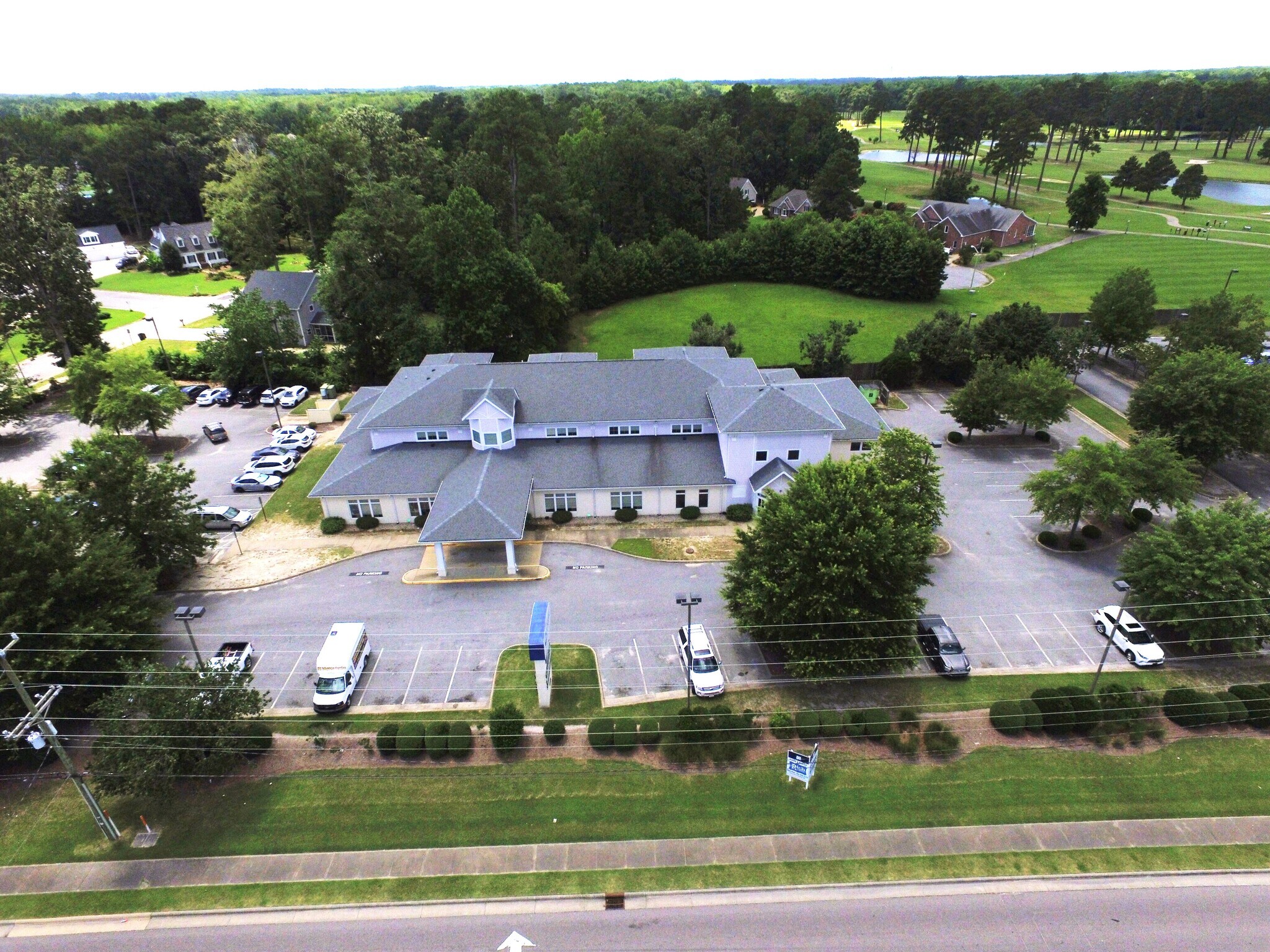 1503 N Road St, Elizabeth City, NC à louer Photo de l’immeuble– Image 1 sur 2