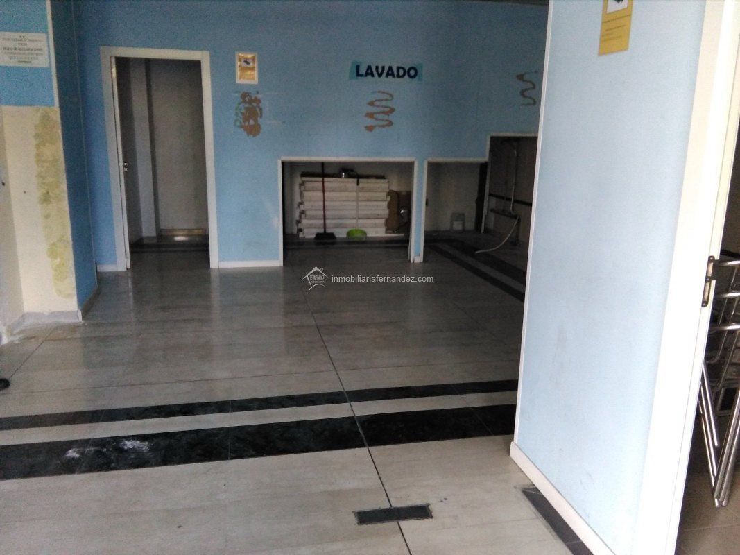 Local commercial dans Cáceres, Cáceres à louer Photo de l’immeuble– Image 1 sur 9