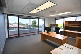 2790 Skypark Dr, Torrance, CA à louer Photo de l’immeuble– Image 1 sur 5