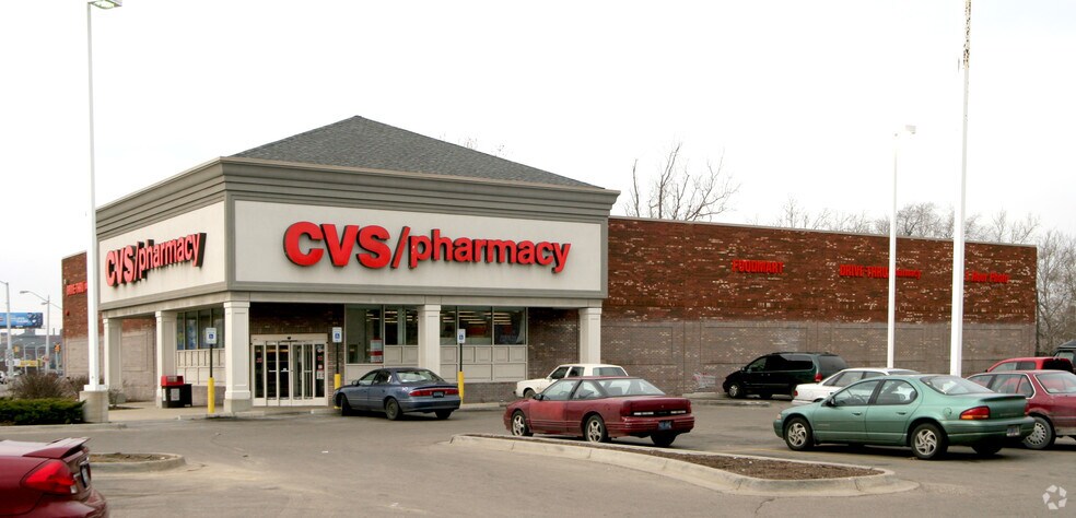 12907 E Jefferson Ave, Detroit, MI à vendre - Photo de l’immeuble – Image 3 sur 3