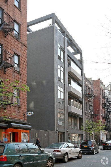 530 E 5th St, New York, NY à vendre - Photo de l’immeuble – Image 3 sur 15