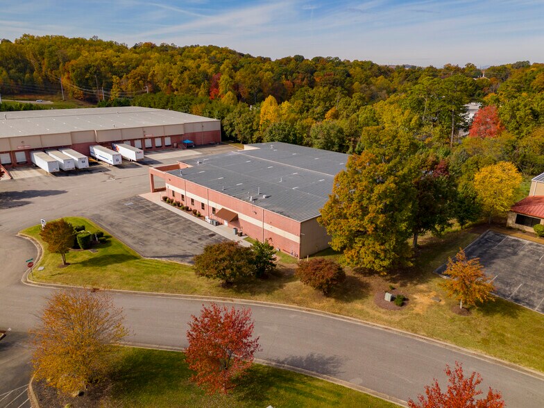 1470 E Weisgarber Rd, Knoxville, TN à louer - Photo de l’immeuble – Image 2 sur 37