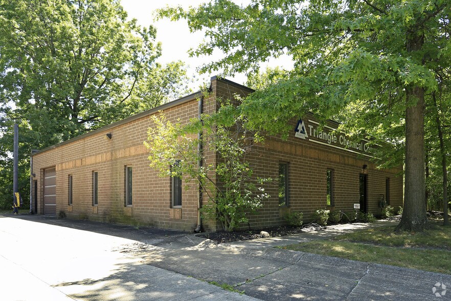 7027 Spinach Dr, Mentor, OH à vendre - Photo de l’immeuble – Image 2 sur 45