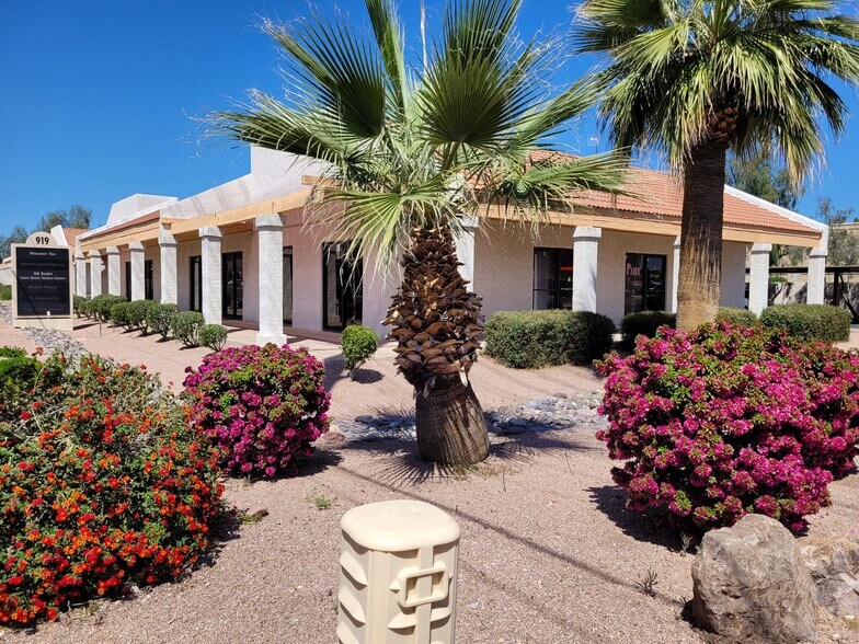 919-925 N Stapley Dr, Mesa, AZ à louer - Photo de l’immeuble – Image 2 sur 6