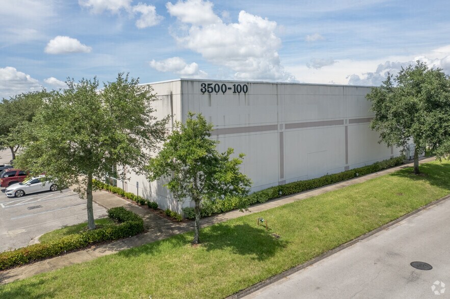 3500 Beachwood Ct, Jacksonville, FL à louer - Photo de l’immeuble – Image 3 sur 5
