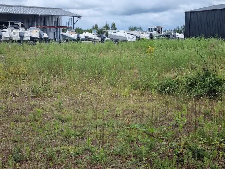 Local commercial dans Sanguinet à vendre - Photo de l’immeuble – Image 2 sur 4