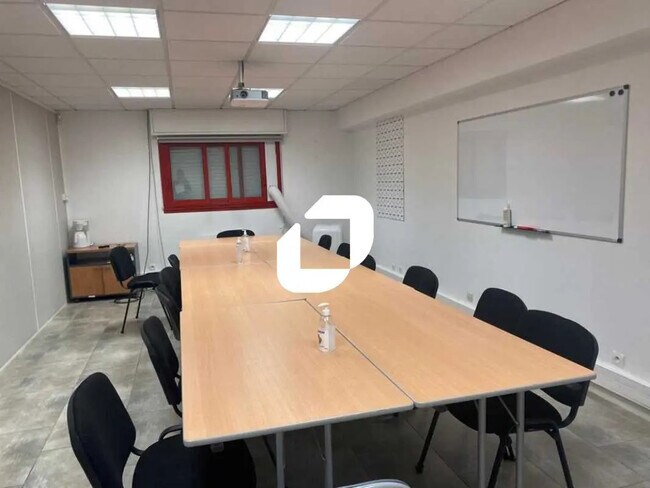 Plus de détails pour Bureau à louer