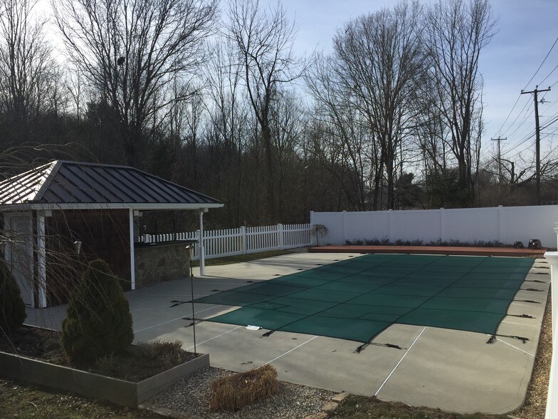 139 Riverside Dr, Thompson, CT à vendre - Photo de l’immeuble – Image 3 sur 24