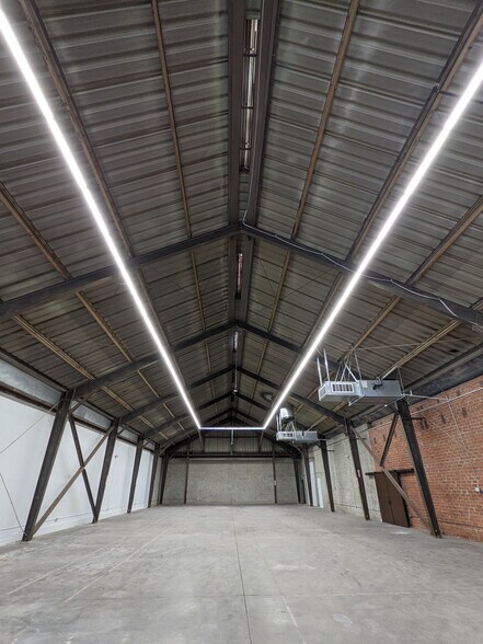 332-340 S Avenue 17, Los Angeles, CA à louer - Photo de l’immeuble – Image 3 sur 7