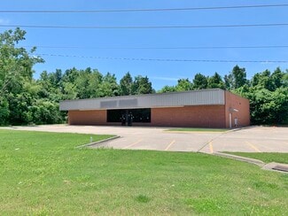 Plus de détails pour 720 N Main St, Noble, OK - Local commercial à louer