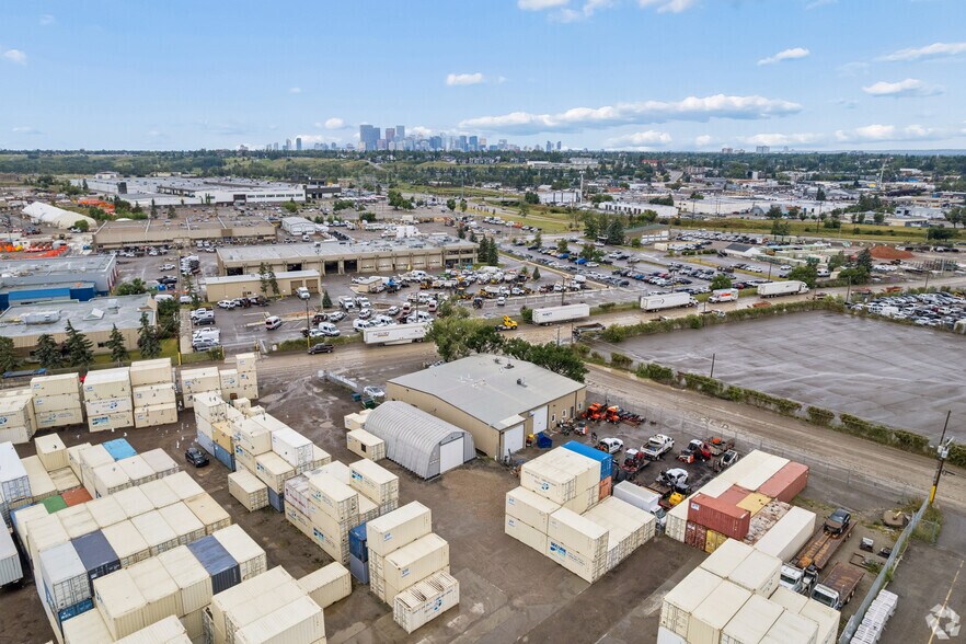 4010-4020 6a St NE, Calgary, AB à louer - Aérien – Image 3 sur 28