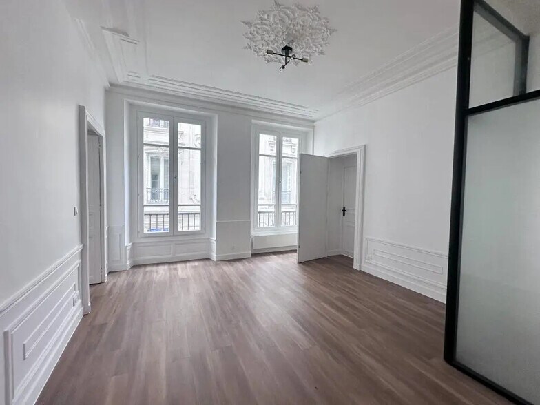 Bureau dans Paris à louer - Photo de l’immeuble – Image 3 sur 8