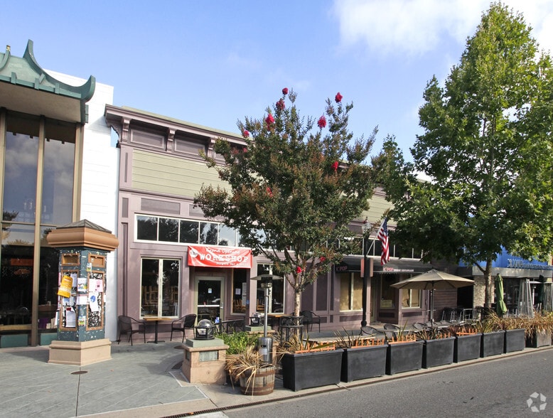 124-126 Castro St, Mountain View, CA à vendre - Photo principale – Image 1 sur 3
