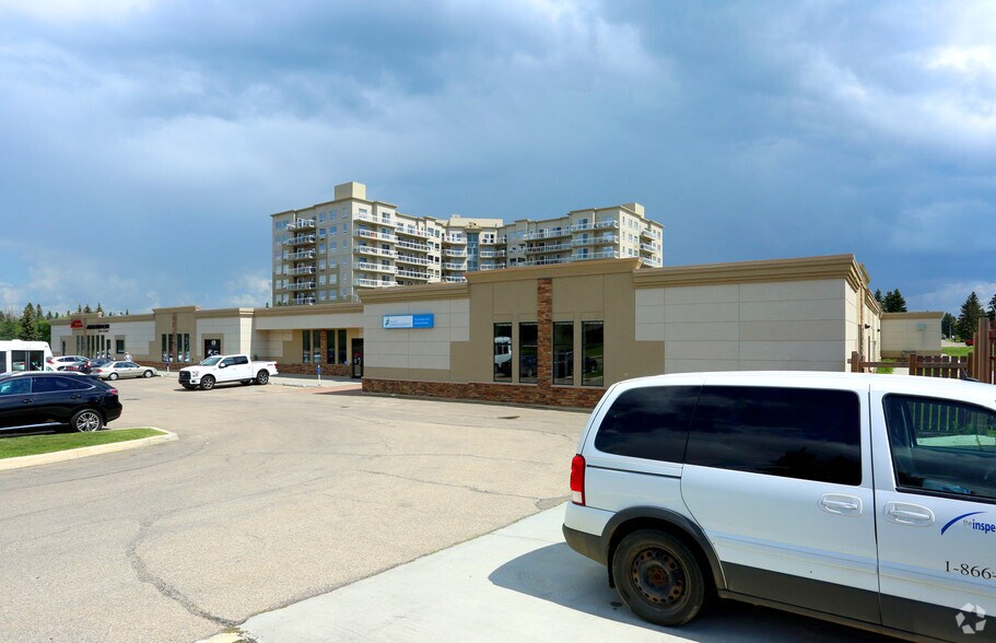 420 King St, Spruce Grove, AB à louer - Photo de l’immeuble – Image 3 sur 3