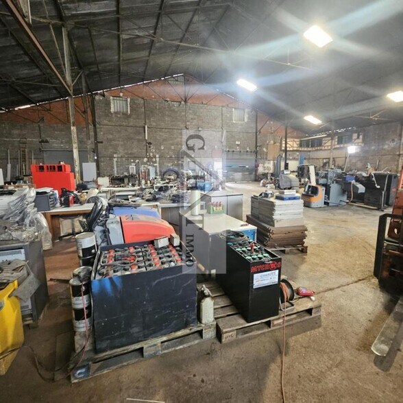 Industriel/Logistique dans La Ferté-Gaucher à vendre - Photo intérieure – Image 2 sur 3