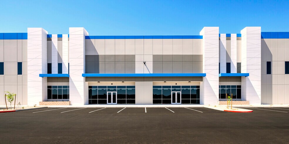 9595 N 79th Ave, Peoria, AZ à vendre - Photo de l’immeuble – Image 2 sur 3