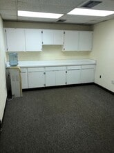 7211 N Dale Mabry, Tampa, FL à louer Photo intérieure– Image 2 sur 2