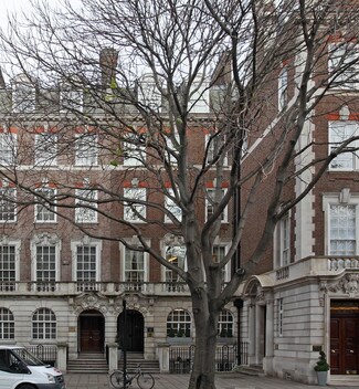 Plus de détails pour 12 Hobart Pl, Londres - Bureau à louer