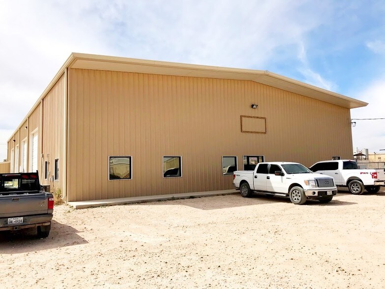 250 Solo Rd, Odessa, TX à louer - Photo de l’immeuble – Image 2 sur 10