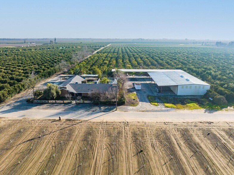 14721 E Tulare Ave, Sanger, CA à vendre - Photo de l’immeuble – Image 3 sur 8