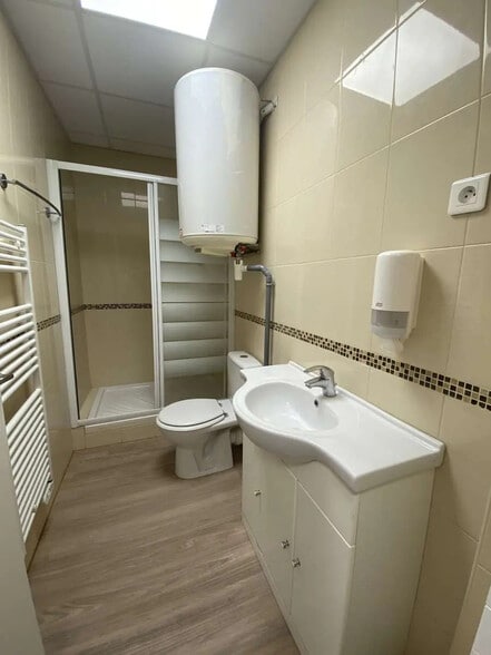 Bureau dans Rosny-sous-Bois à louer - Photo intérieure – Image 2 sur 4