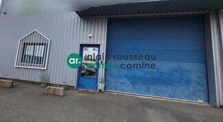 Plus de détails pour Local d'activités à louer