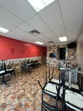 426-428 E Lamar Blvd, Arlington, TX à louer Photo intérieure– Image 2 sur 18