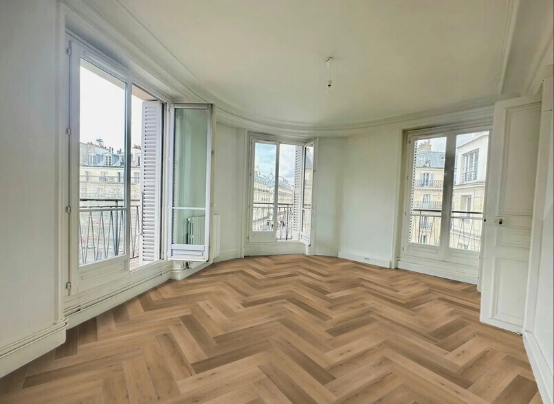 29 Rue Drouot, Paris à louer - Photo de l’immeuble – Image 2 sur 7