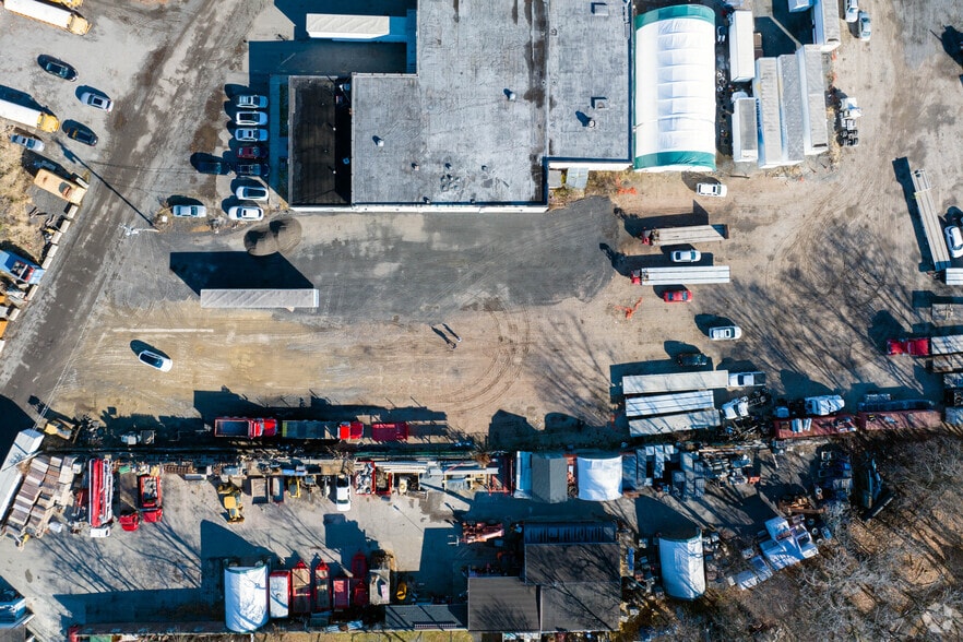 113-114 Whitehead Ave, South River, NJ à louer - Photo principale – Image 3 sur 28