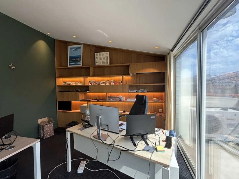 Bureau dans Bordeaux à louer - Photo intérieure – Image 2 sur 9