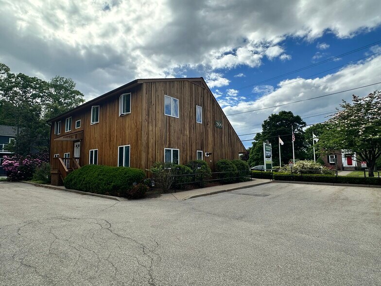 300 Front St, Lincoln, RI à louer - Photo de l’immeuble – Image 3 sur 9