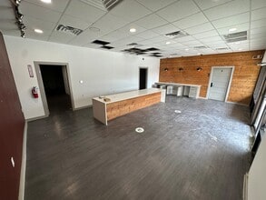 403 N Guadalupe St, San Marcos, TX à louer Photo intérieure– Image 1 sur 1