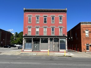 1412 Main St, Buffalo, NY à louer Photo de l’immeuble– Image 1 sur 7