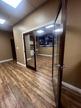 30941 Agoura Rd, Westlake Village, CA à louer Photo intérieure– Image 1 sur 12