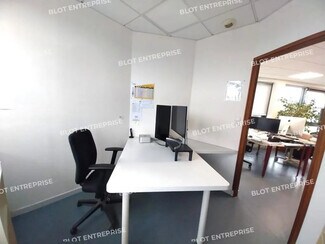 Plus de détails pour Bureau à louer