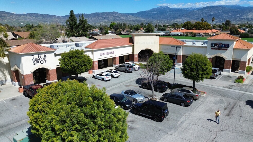 4110-4190 E Florida Ave, Hemet, CA à louer - Photo de l’immeuble – Image 3 sur 4