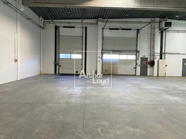 Local d’activités dans Chilly-Mazarin à louer - Photo intérieure – Image 3 sur 6