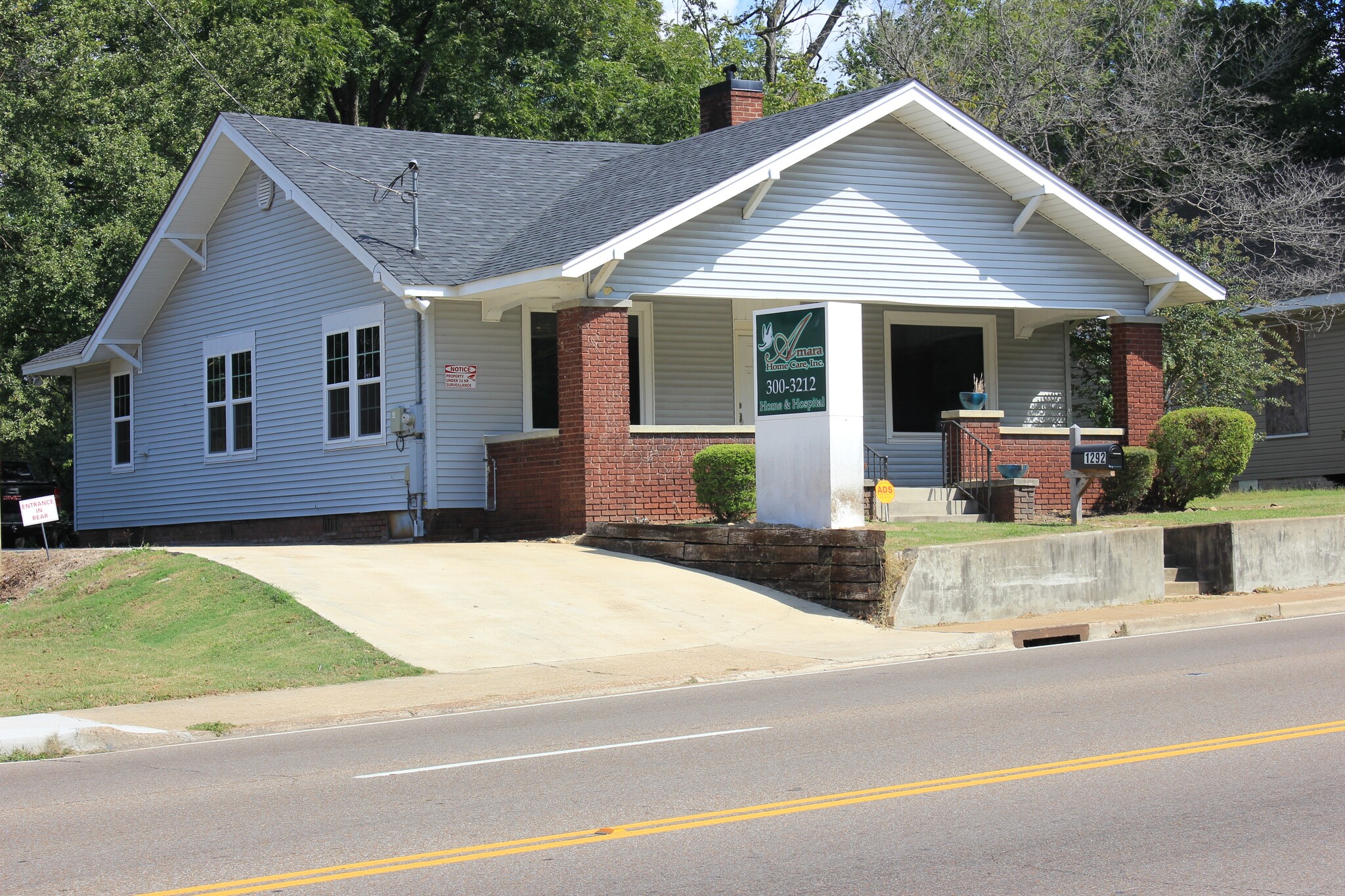 1292 N Highland Ave, Jackson, TN à louer Photo principale– Image 1 sur 32