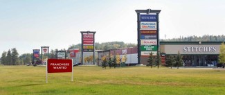 Plus de détails pour 1500 Main St, Slave Lake, AB - Local commercial à louer