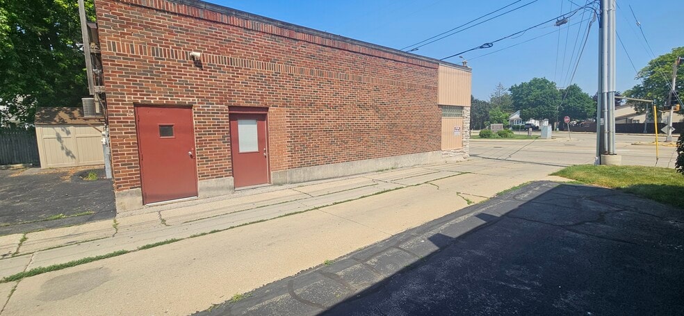 3113 Kinzie Ave, Racine, WI à vendre - Photo de l’immeuble – Image 3 sur 11