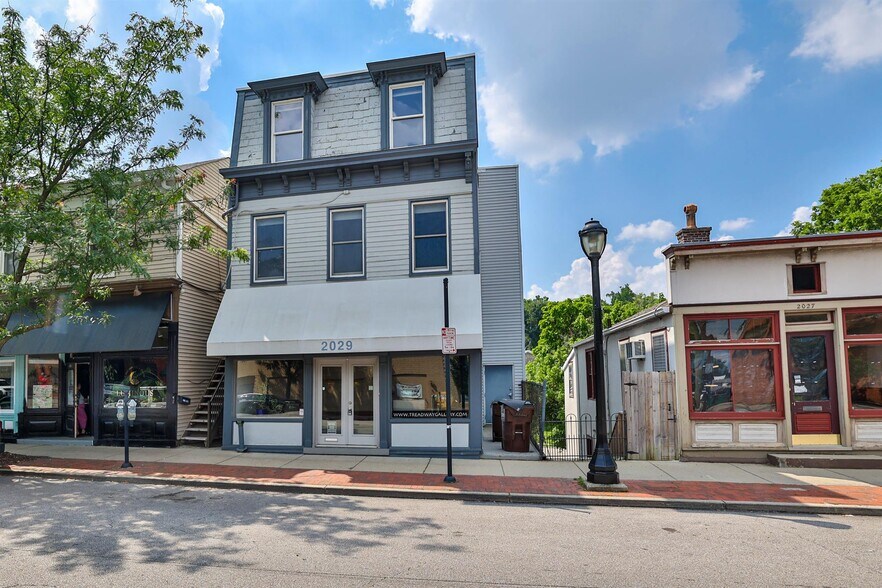 2029 Madison Rd, Cincinnati, OH à vendre - Photo de l’immeuble – Image 1 sur 34