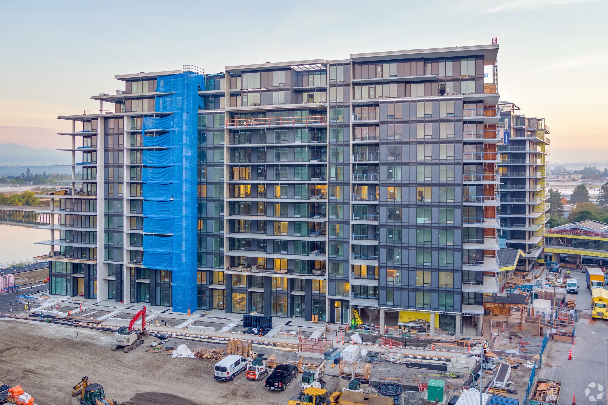 6888 River Rd, Richmond, BC à vendre Photo principale– Image 1 sur 25