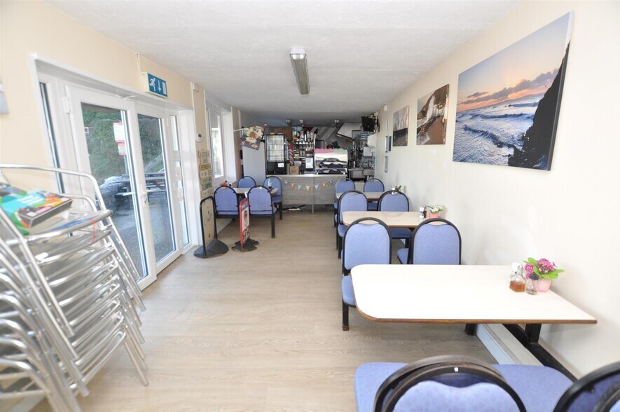 Point Cafe, Carmarthen à vendre - Photo intérieure – Image 2 sur 32
