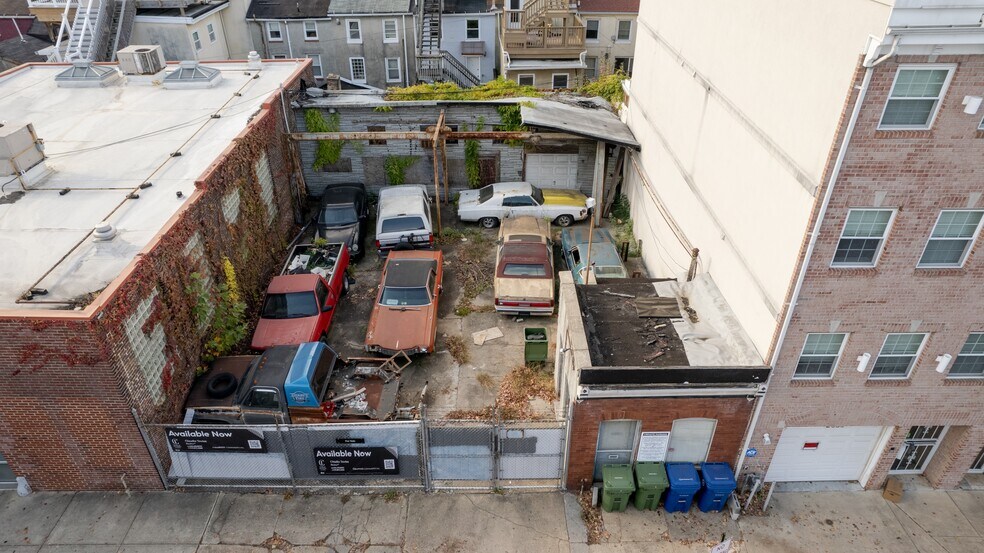 2305 Essex St, Baltimore, MD à vendre - Photo de l’immeuble – Image 3 sur 13