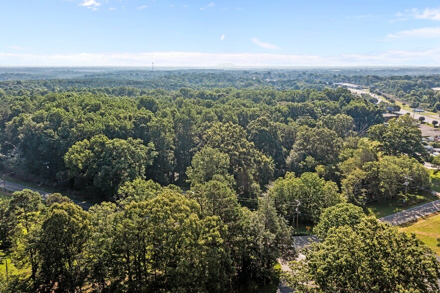 208 Costner School Rd, Bessemer City, NC à vendre - Photo de l’immeuble – Image 1 sur 22