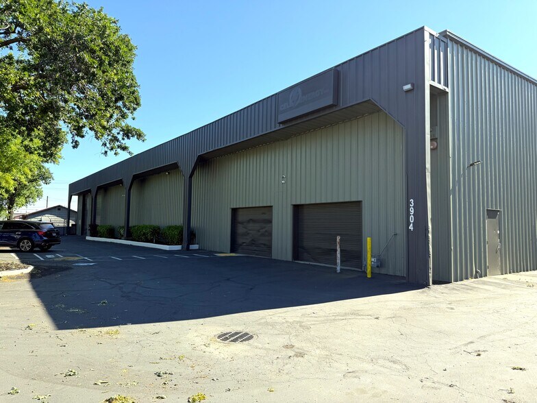 3904 Winters St, Sacramento, CA à louer - Photo de l’immeuble – Image 1 sur 14